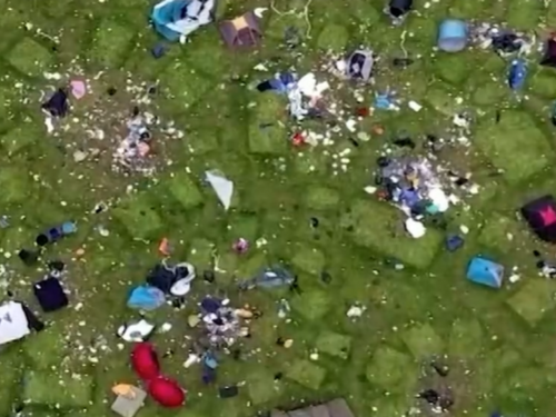 Royaume Uni : un océan de déchets laissé après le Reading Festival